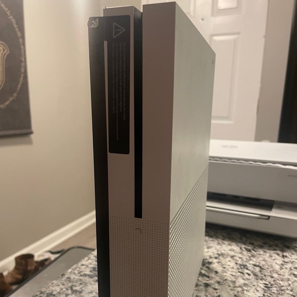 XBOX ONE S